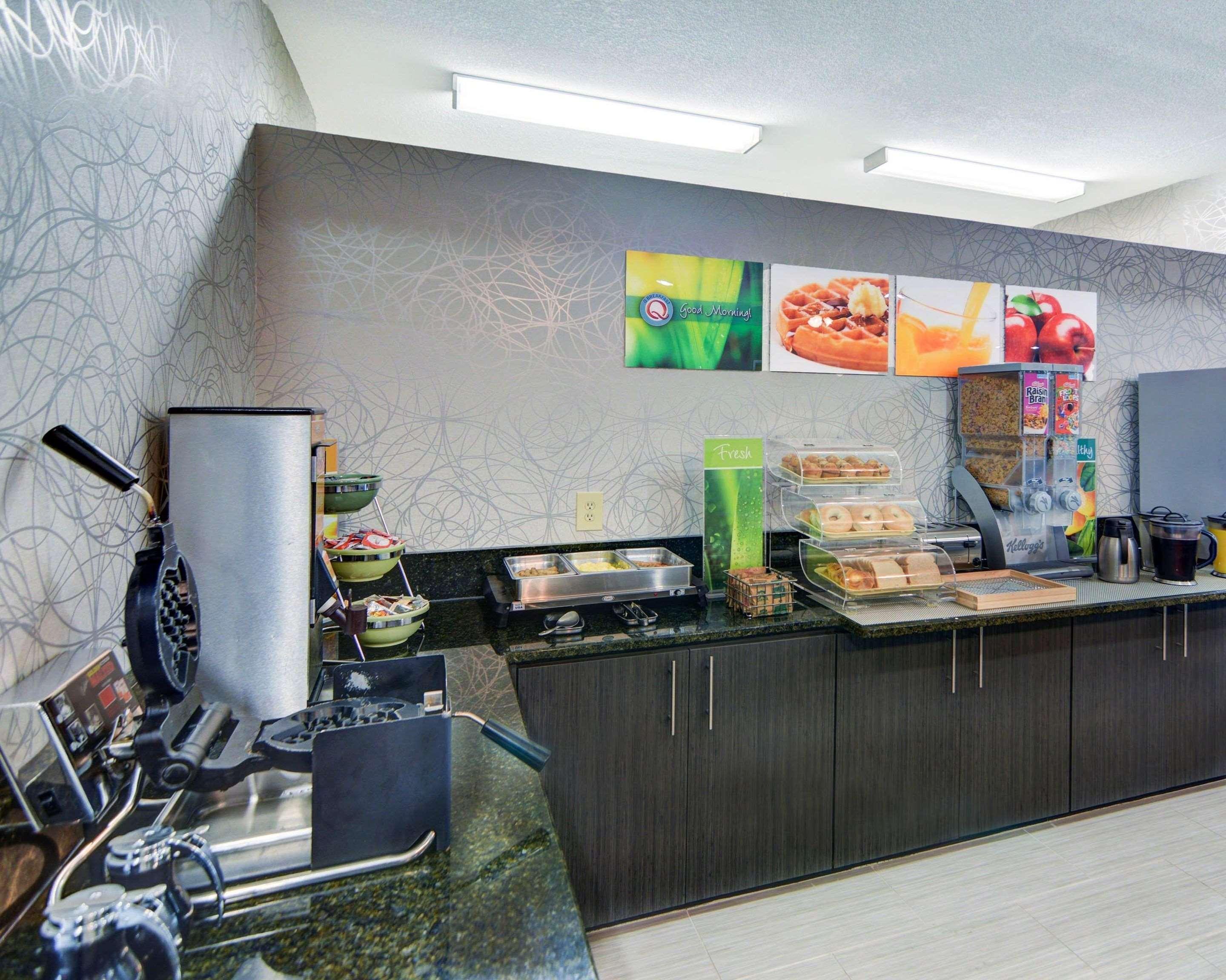 גרנד פריירי Quality Inn & Suites מראה חיצוני תמונה