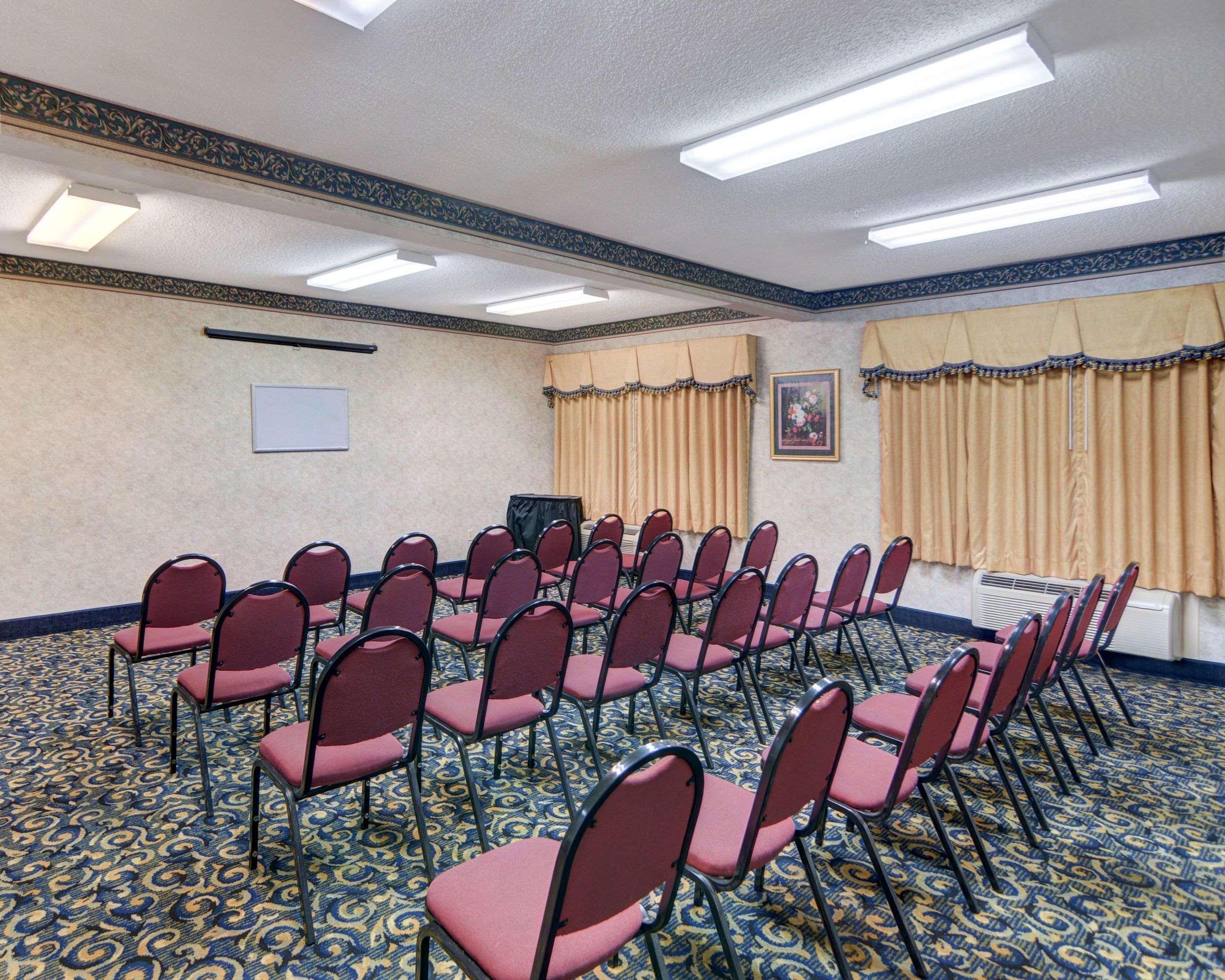 גרנד פריירי Quality Inn & Suites מראה חיצוני תמונה