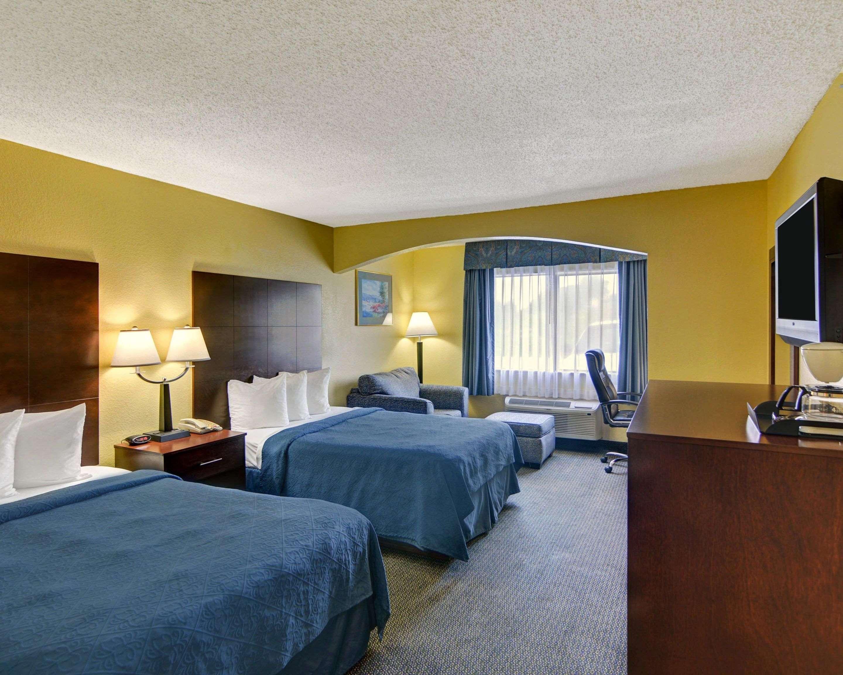 גרנד פריירי Quality Inn & Suites מראה חיצוני תמונה