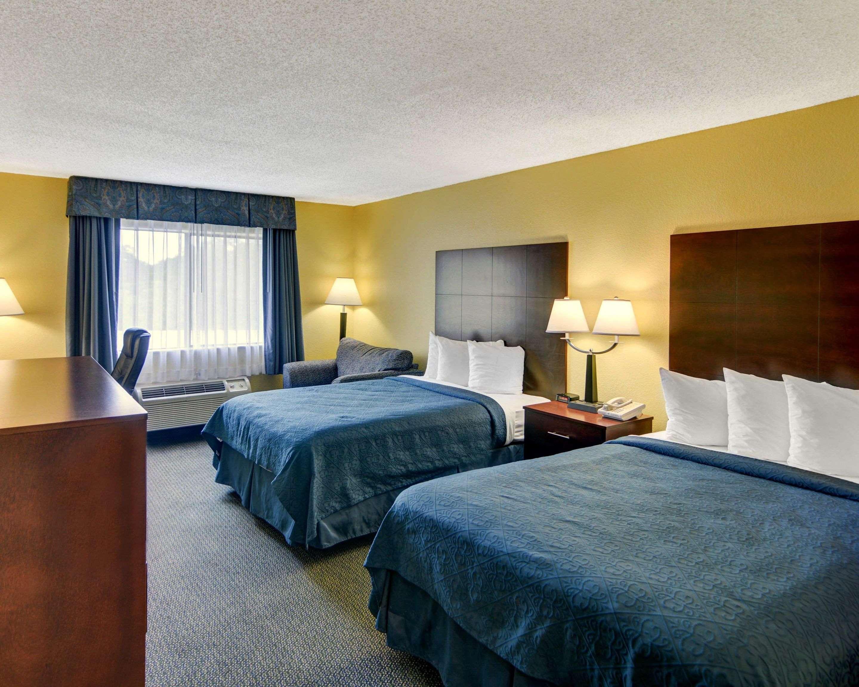 גרנד פריירי Quality Inn & Suites מראה חיצוני תמונה